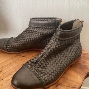 $325 Guilhermina Mestico Cinza Leather booties Gunmetal Black Grey size 5 EUR 36